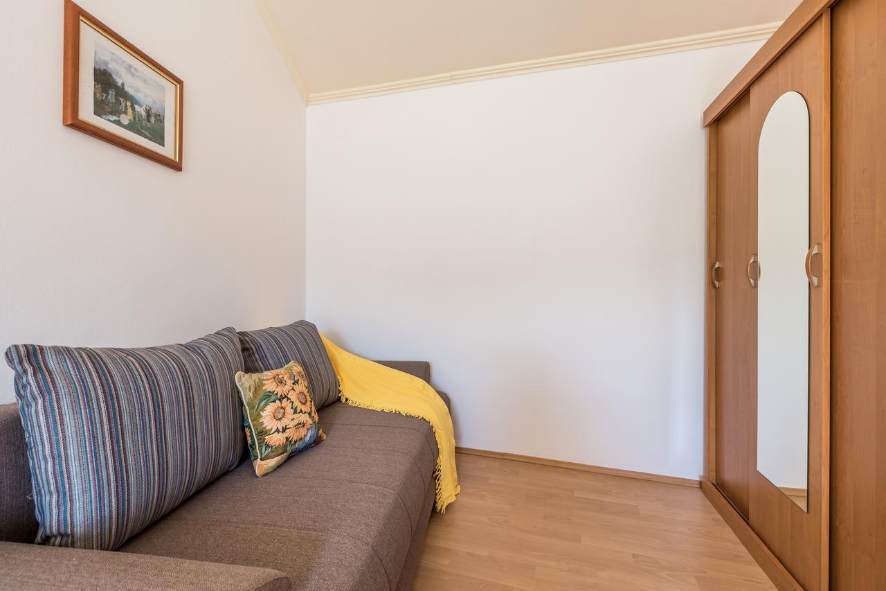 Apartments Patricia Baška Esterno foto